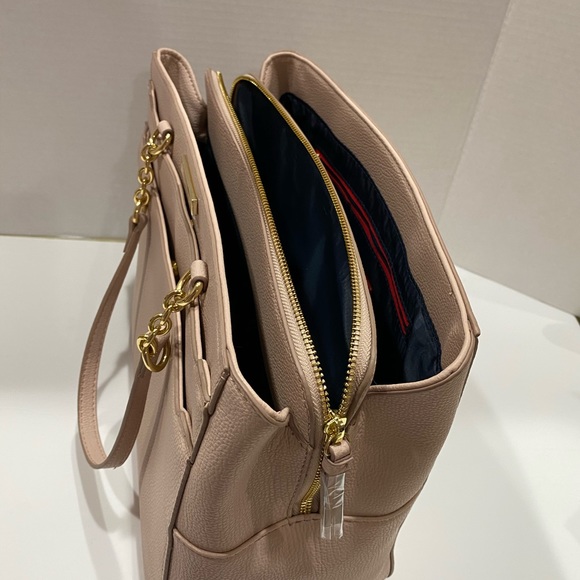 New Tommy HILFiGER - Picture 5 of 10